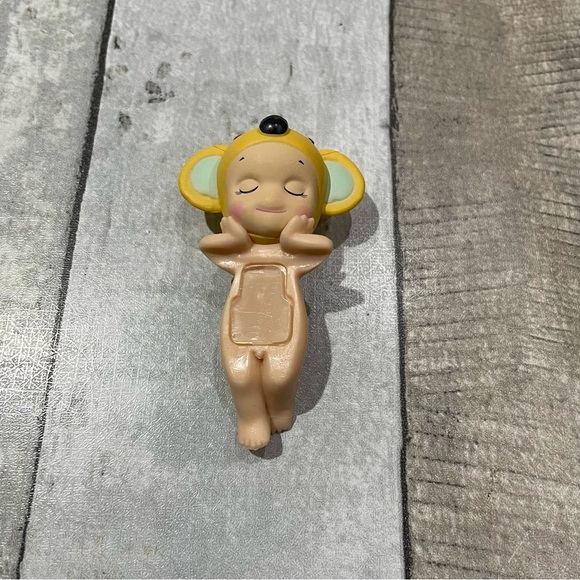 Sonny Angel Hippers Dreaming Sleeping Series Koala attach me Mini figure - Picture 1 of 4